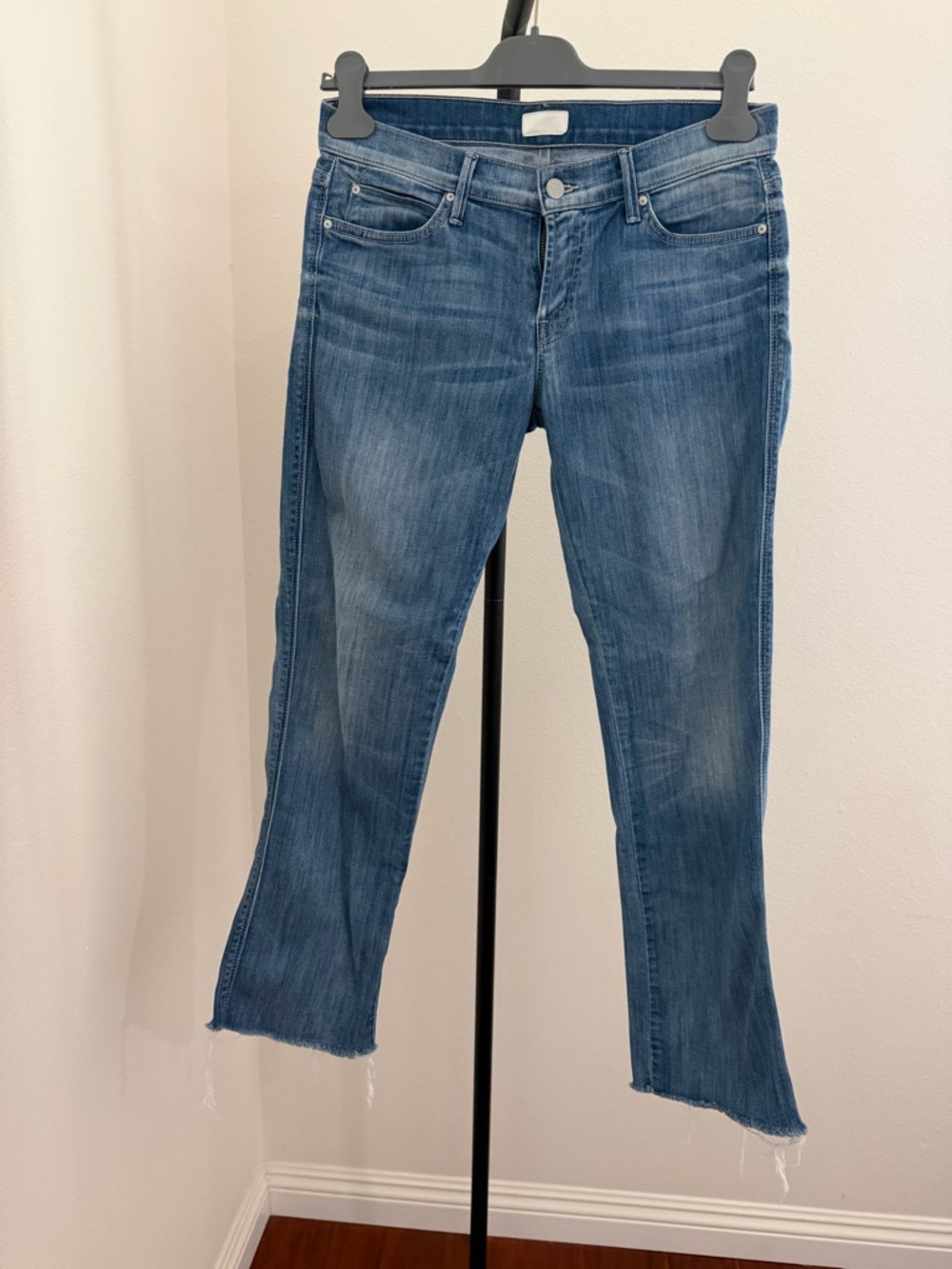 MOTHER Straight-Leg Mid Blue Jeans rascal raw hem - Picture 2 of 8